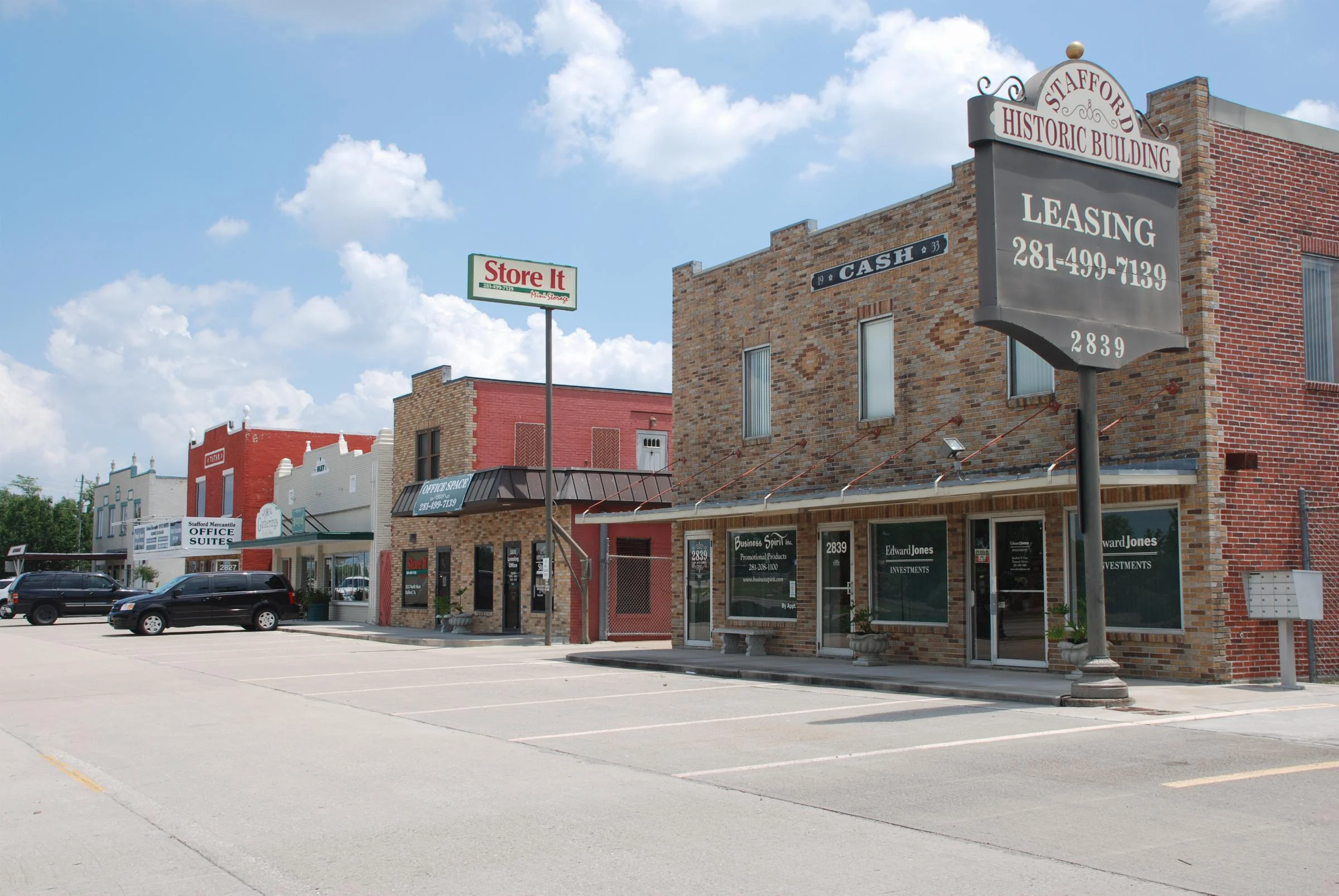Basketball court services in Stafford, TX - Basketball Court Builders of Houston