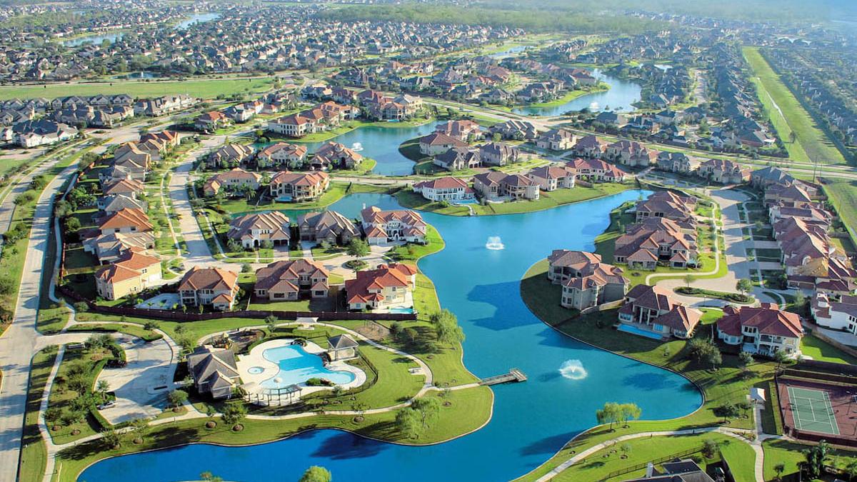 Basketball court services in Sugar Land, TX - Basketball Court Builders of Houston
